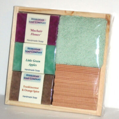 Pine soapdish and Facecloth Set