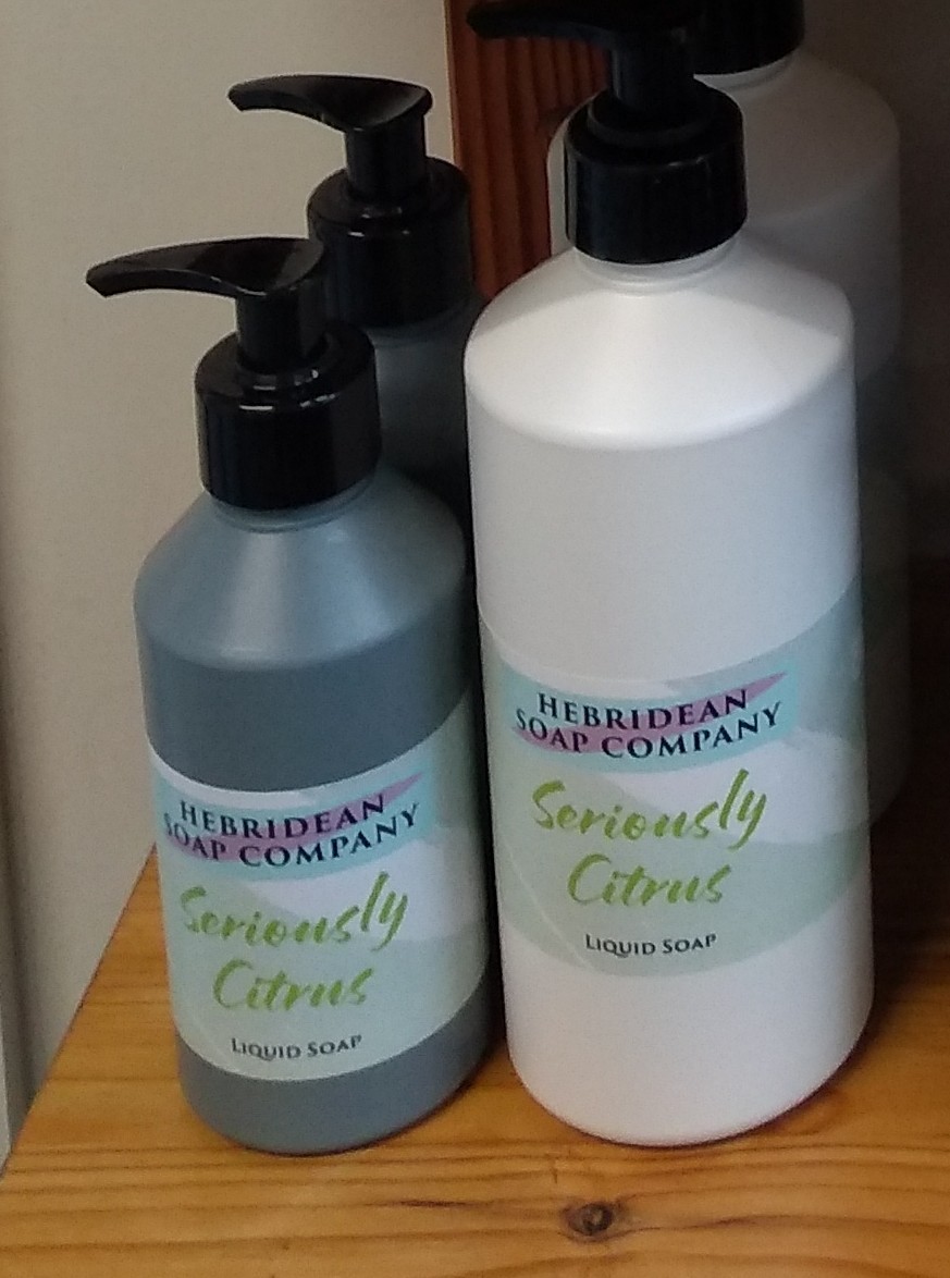 *Liquid Soap in recycled plastic bottles - Image 4